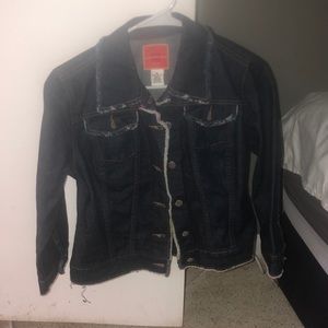 Jean jacket with fringe